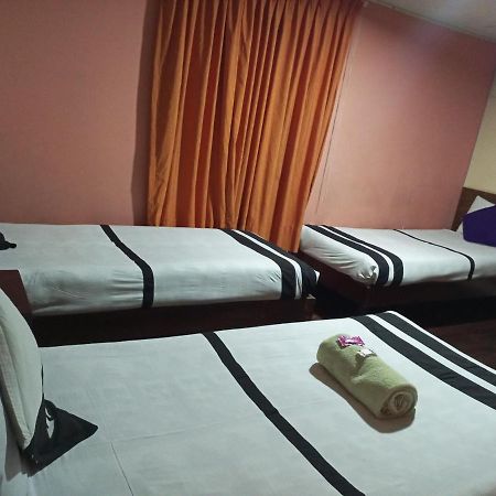 Isabela Hotel La Paz Bagian luar foto