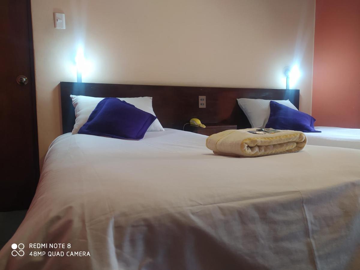 Isabela Hotel La Paz Bagian luar foto
