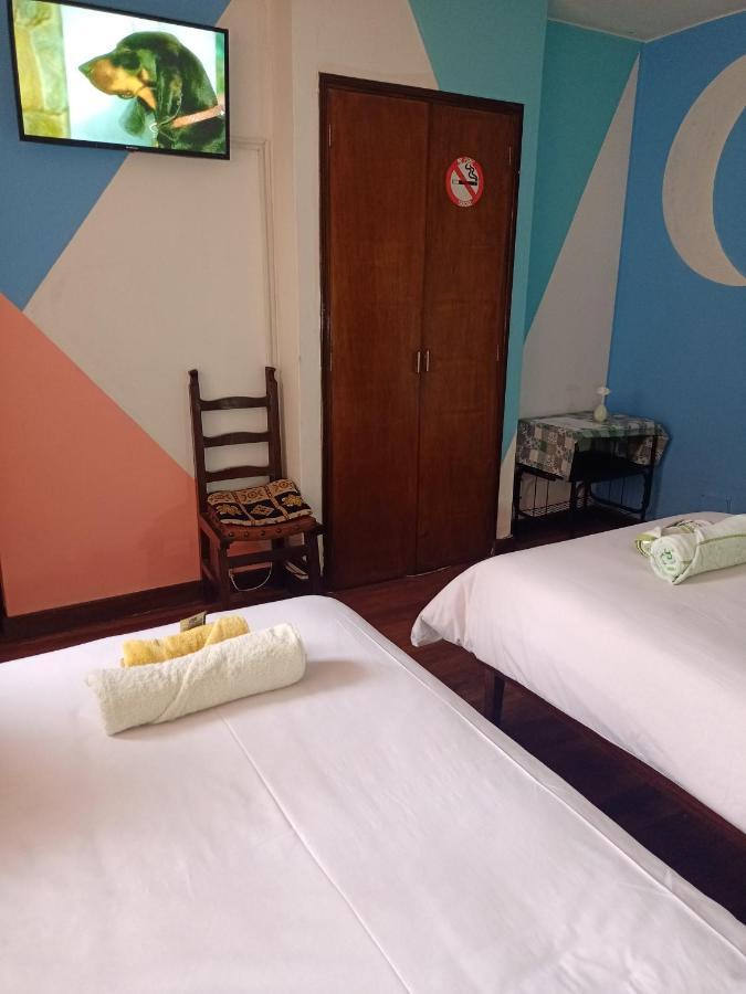 Isabela Hotel La Paz Bagian luar foto