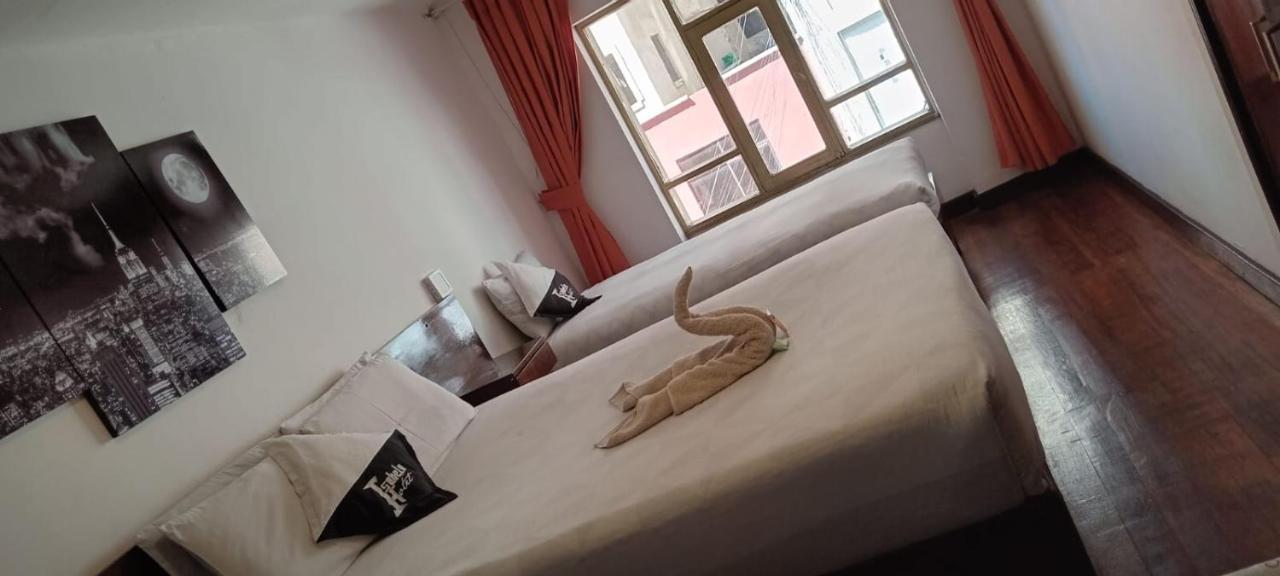Isabela Hotel La Paz Bagian luar foto