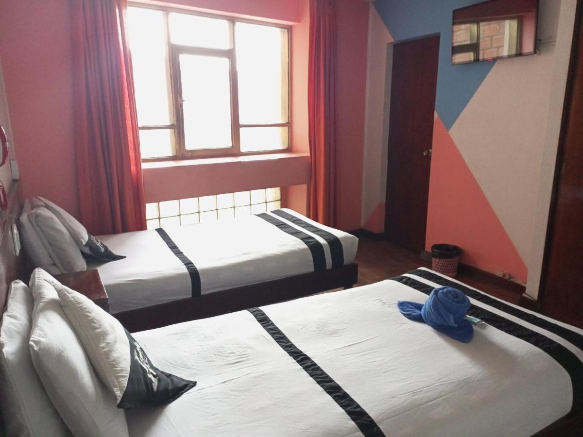 Isabela Hotel La Paz Bagian luar foto